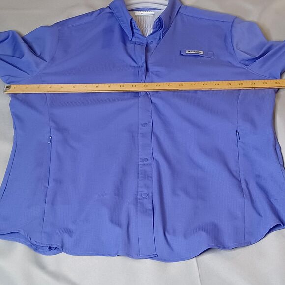 Columbia Women's Vibrant Blue Button Down Shirt - Picture 12 of 13